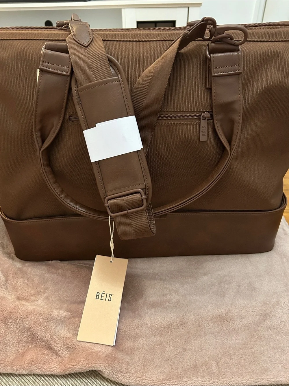 BEIS OG Original Weekender Bag in Maple New with tags